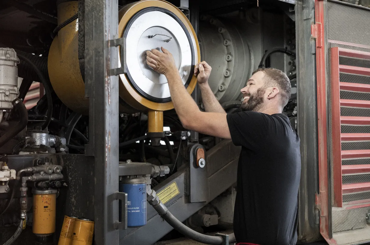 Mechaniker in der Werkstatt